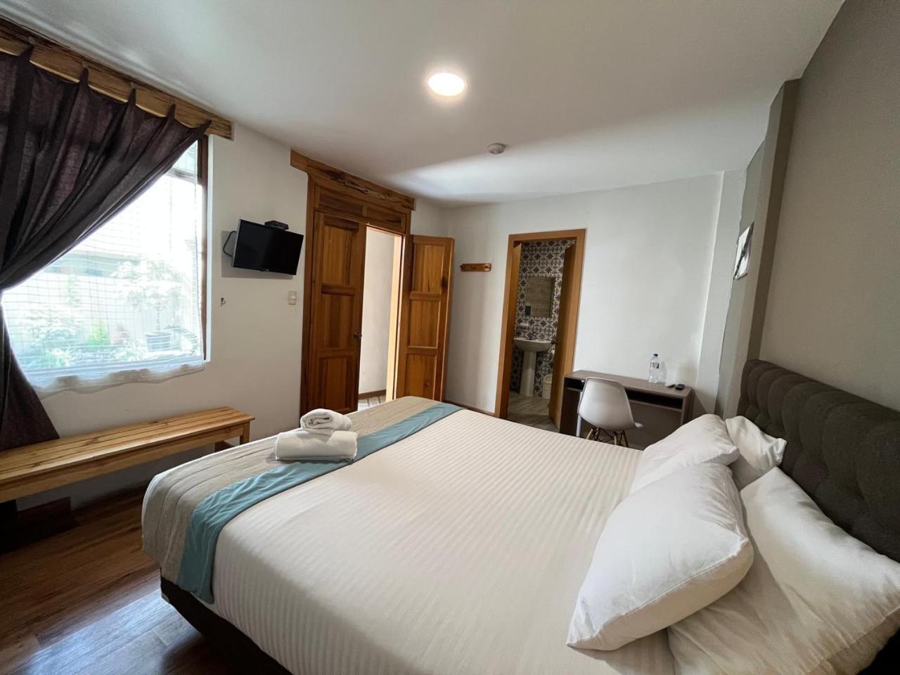 San Rocke House Hotel Куэнка Экстерьер фото