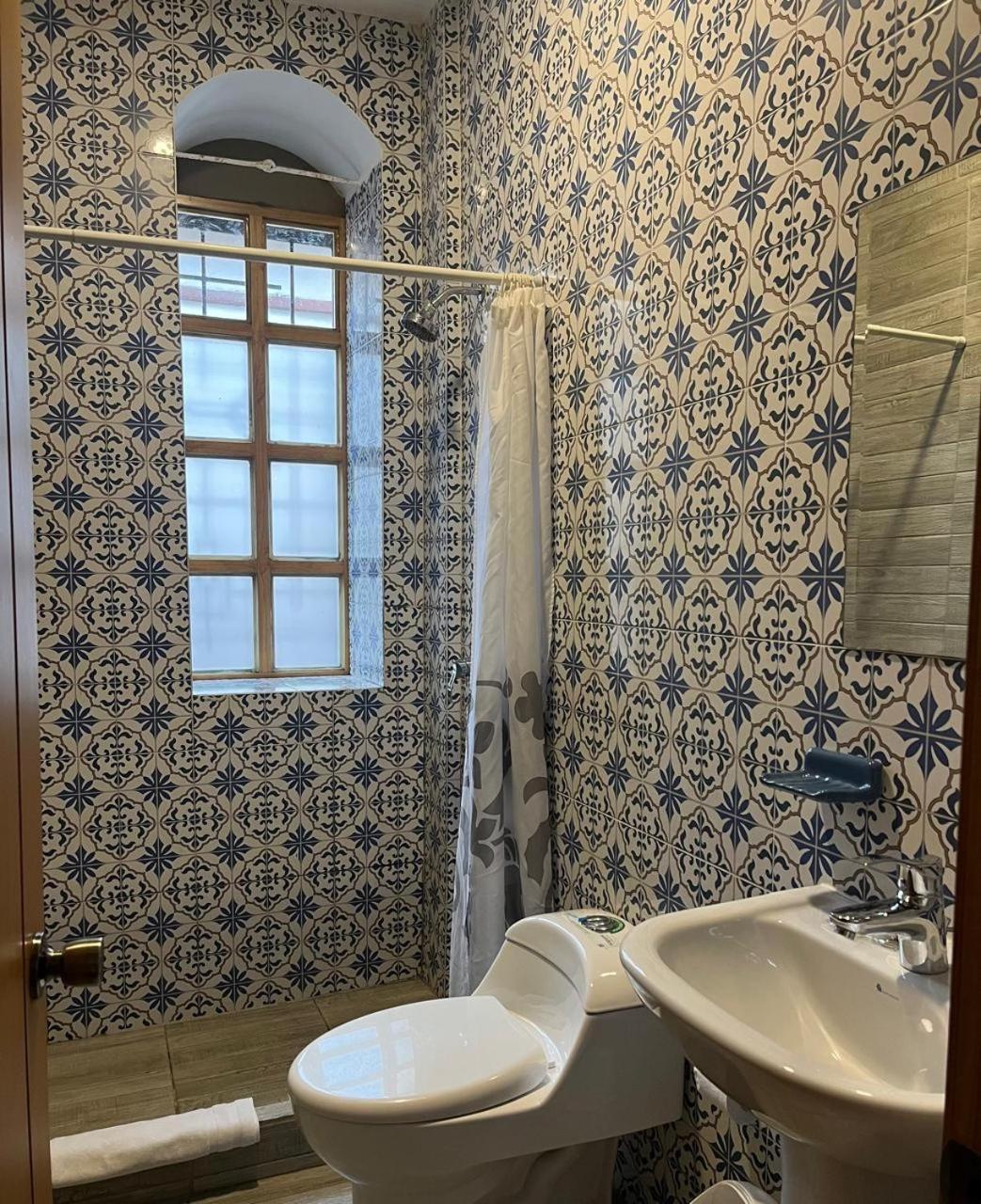 San Rocke House Hotel Куэнка Экстерьер фото